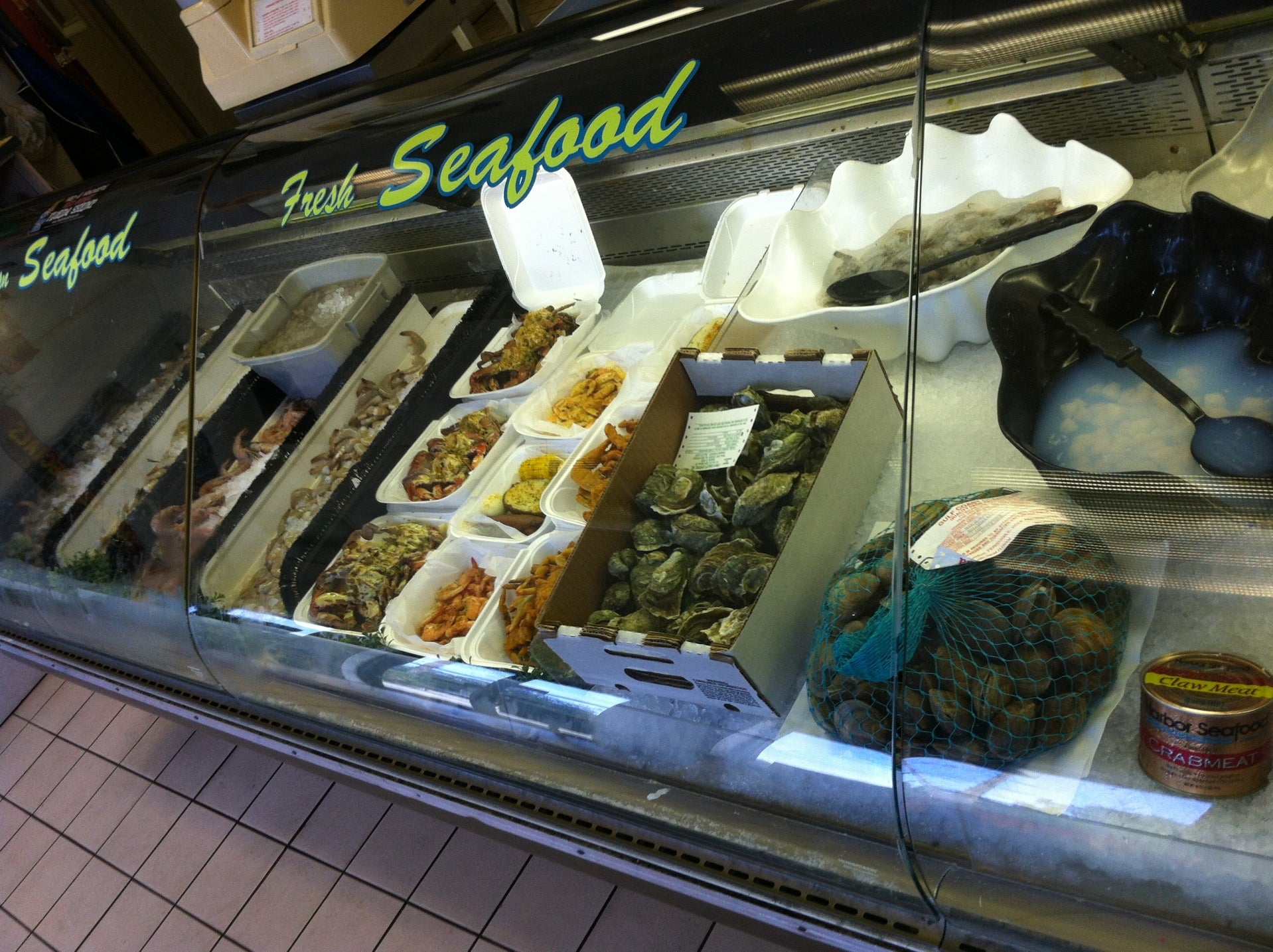 Robert's Quality Seafood, 7722 Merrill Rd, Jacksonville, FL, Seafood