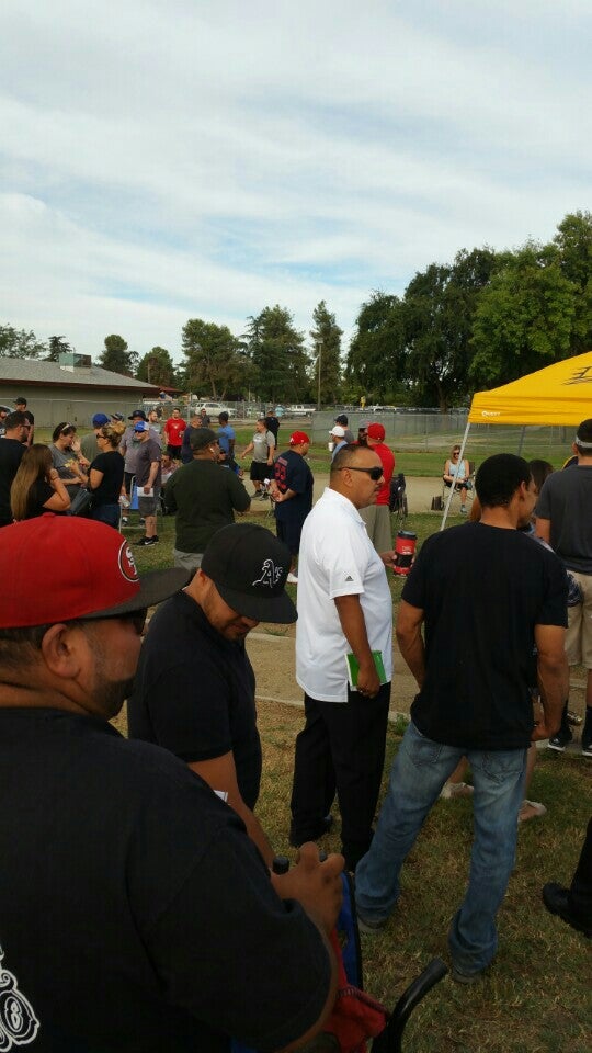 Golden West High School, 1717 N McAuliff St, Visalia, California