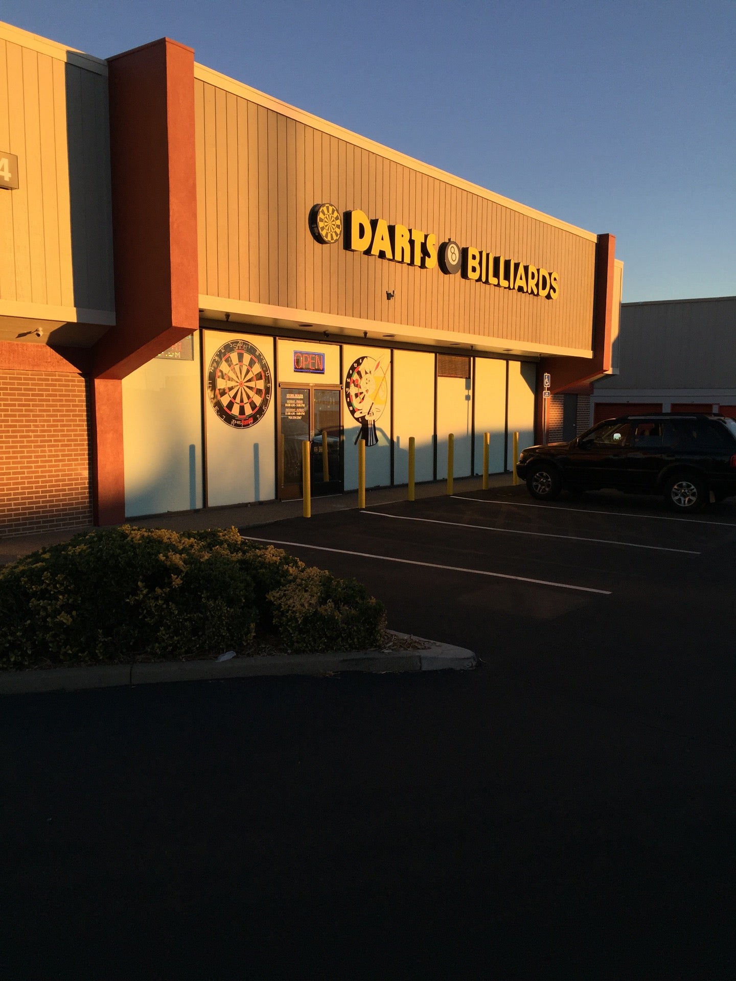 Magic Darts and Billiards AZdarts, 5154 Auburn Blvd, Suite C