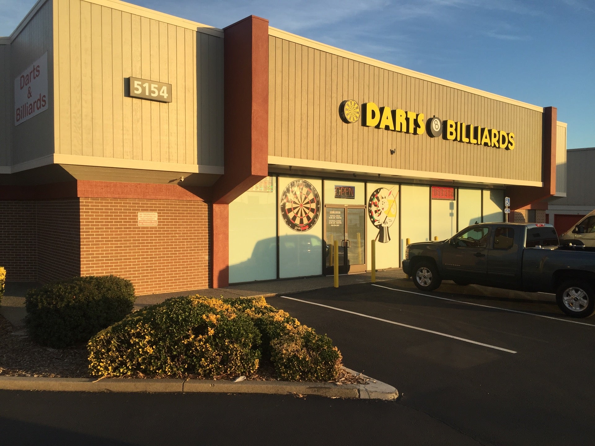 Magic Darts and Billiards AZdarts, 5154 Auburn Blvd, Sacramento, CA