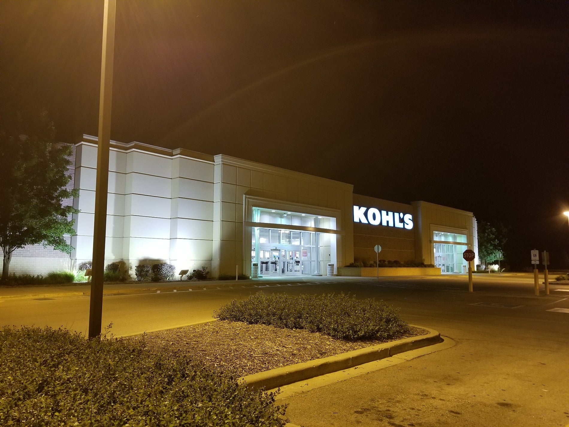 Kohl's, 500 Bay Park Sq, Green Bay, WI, Department stores - MapQuest