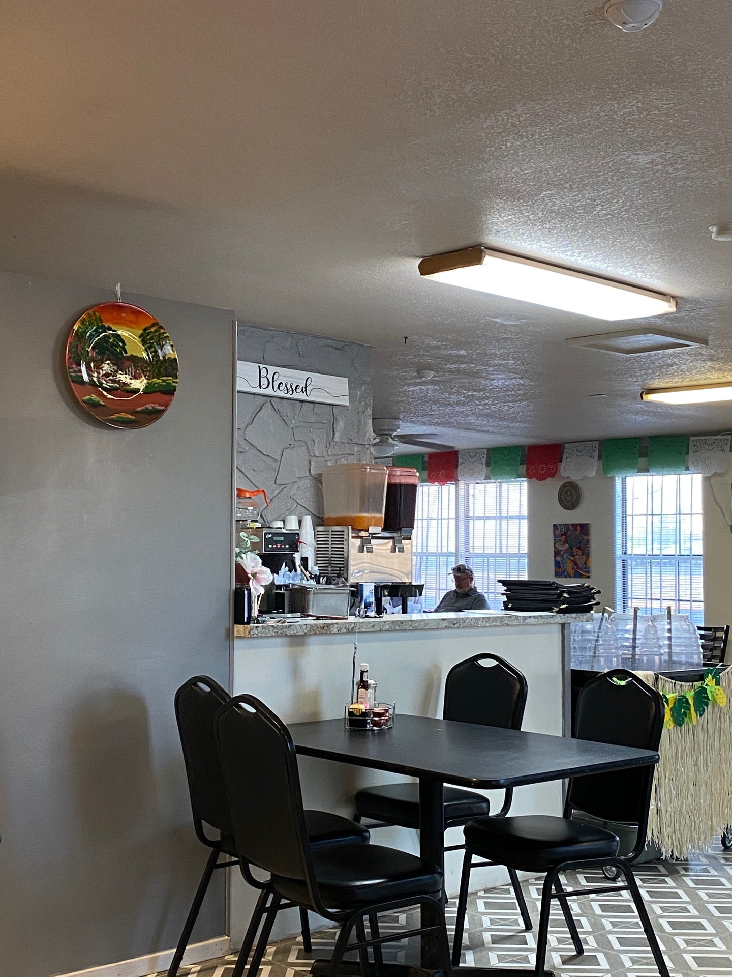 Roque Burrito's And Restaurant, 1401 W Mermod St, Carlsbad, NM, Mexican