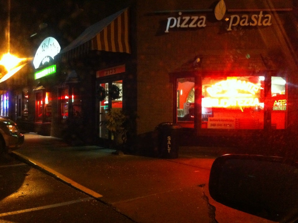 Joe Bologna's Trattoria CLOSED, 2135 17 Mile Rd, Sterling Heights, MI