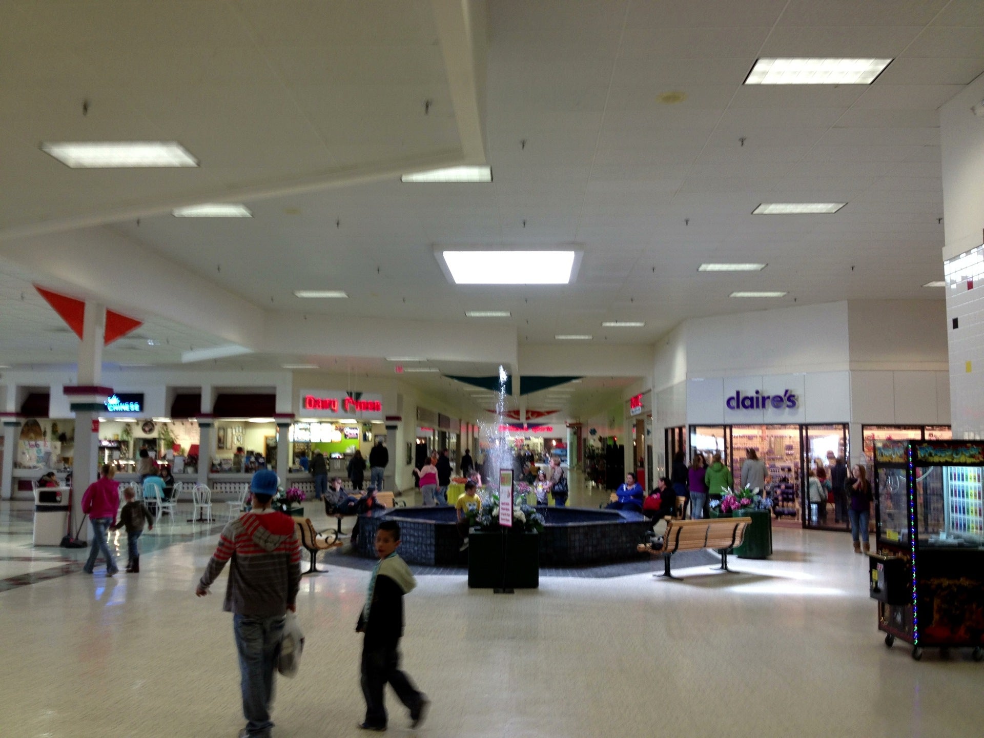 Southpark Mall, 901 11th St SW, Spencer, IA, Shopping Centers