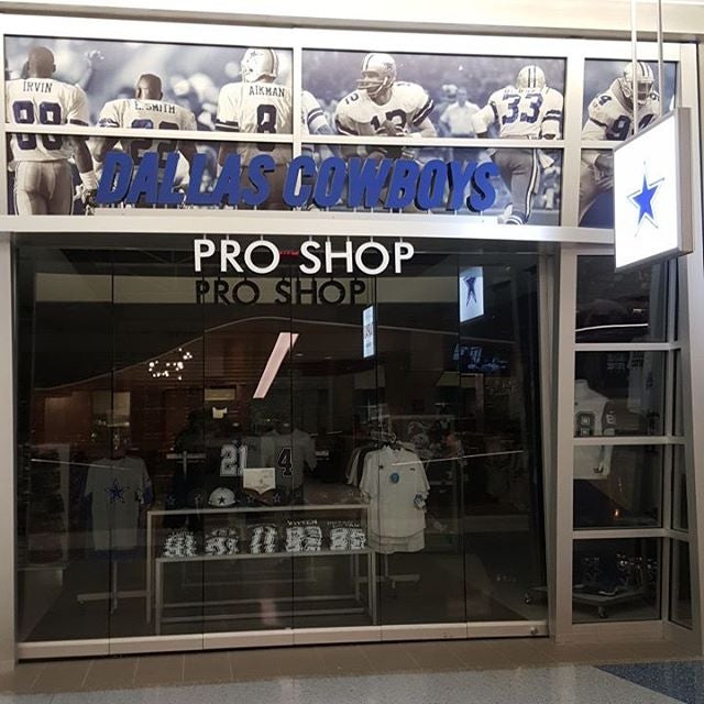 Official Dallas Cowboys Pro Shop, 3200 E Airfield Dr, DFW Airport, TX,  Sporting Goods - MapQuest