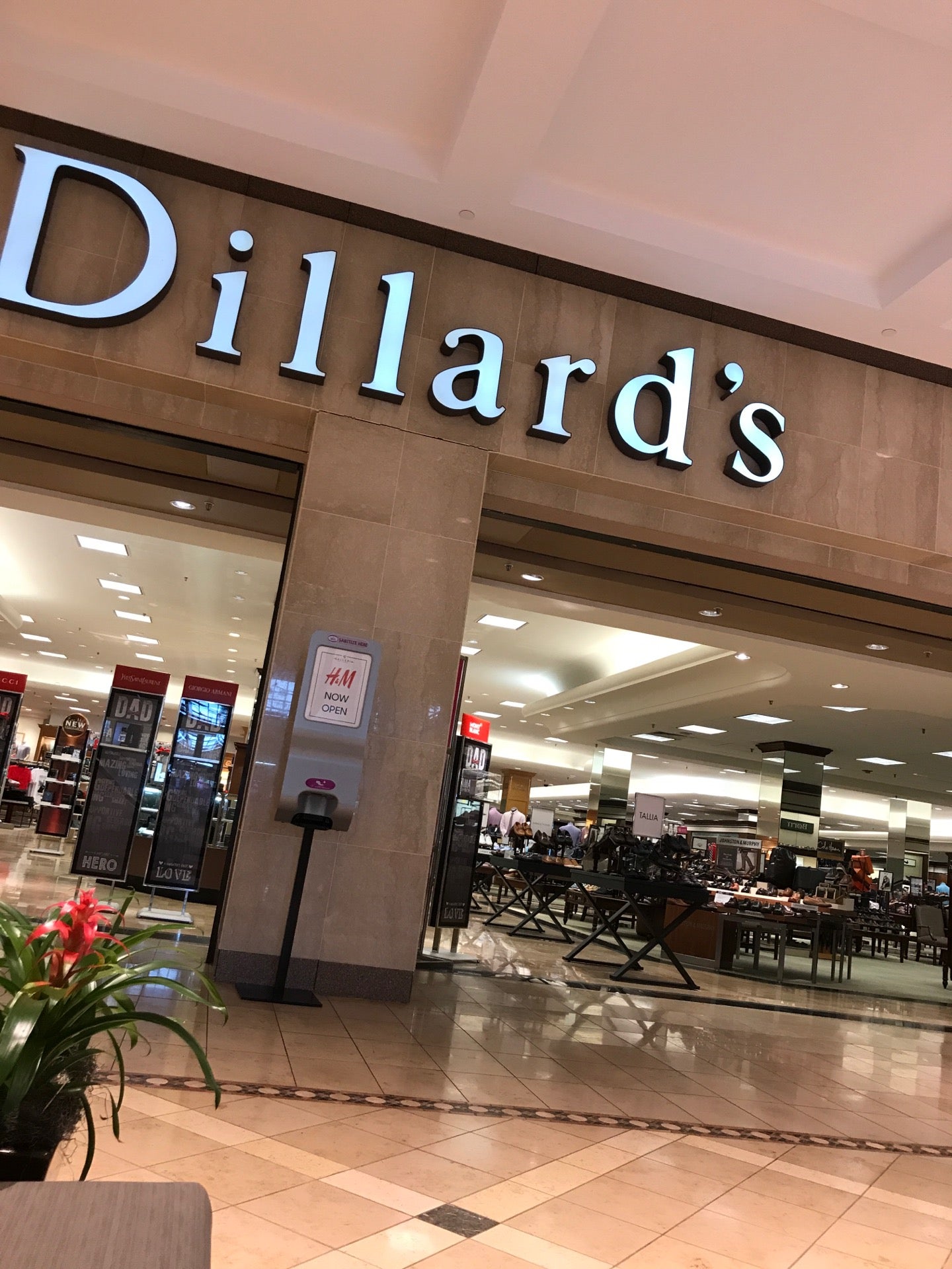 Dillard's, 2500 E Sunrise Blvd, Fort Lauderdale, FL, Retail Shops - MapQuest