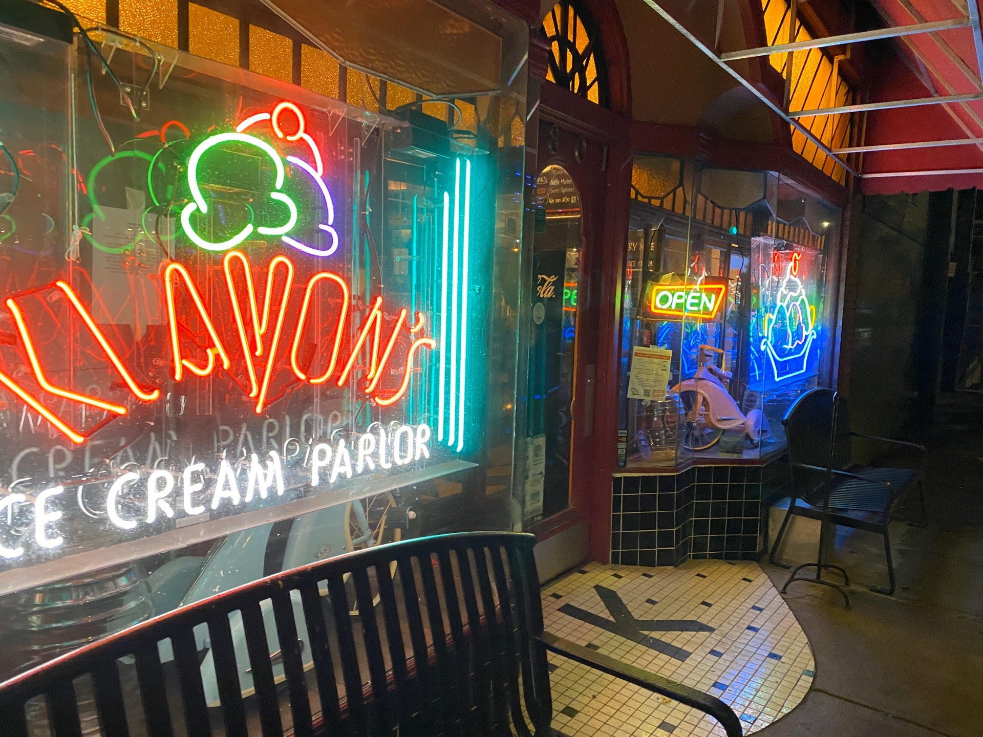 Klavon's Ice Cream Parlor