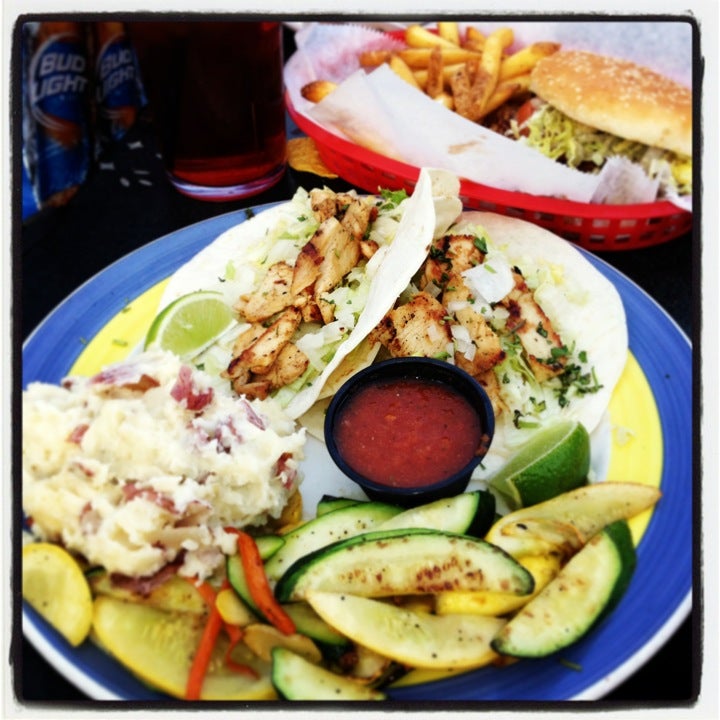 The Beach House Bar & Grill, 124 Girod St, Mandeville, LA, Burger