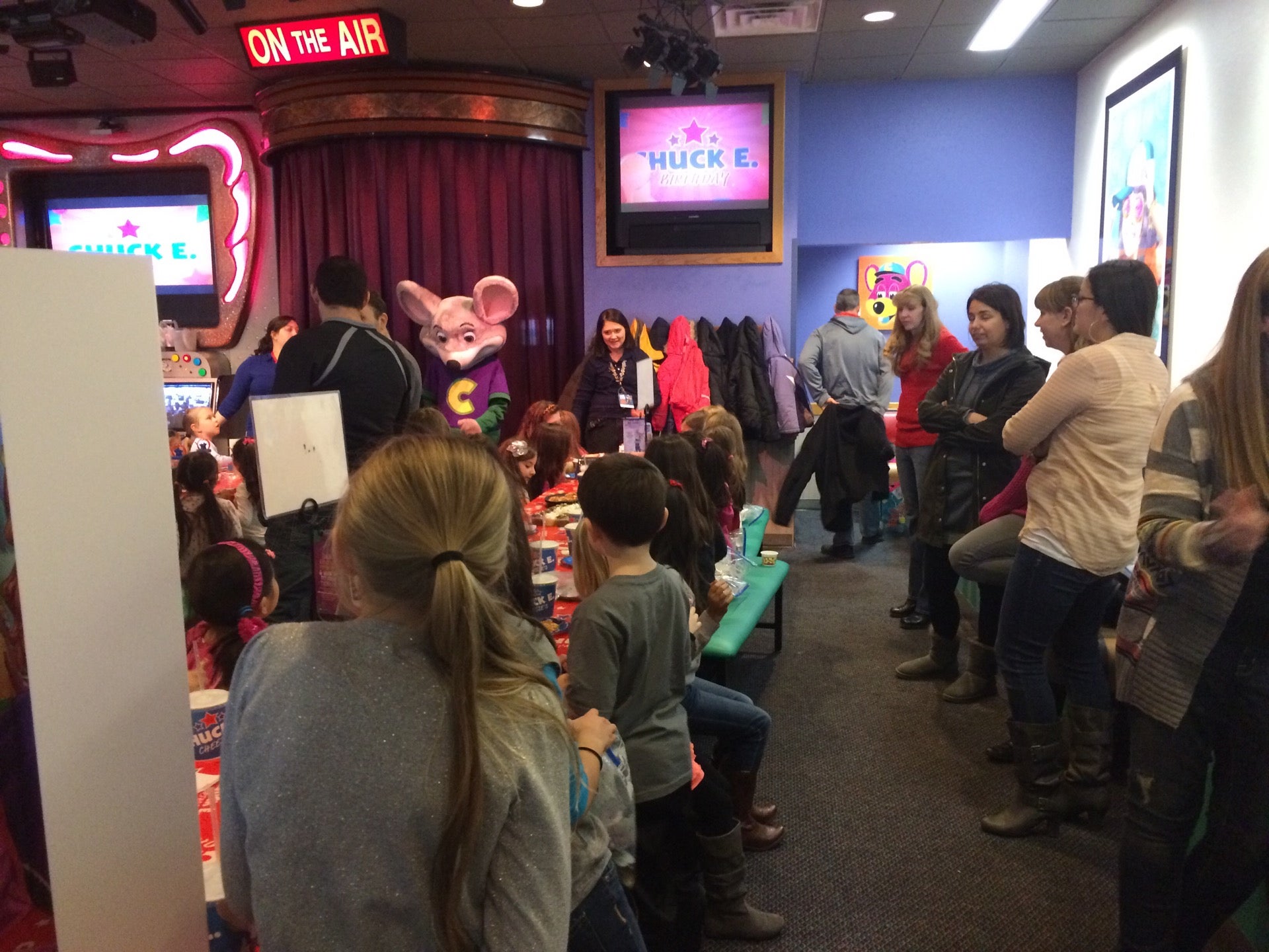 Chuck E. Cheese's, 41 W Rand Rd, Arlington Heights, IL, Pizza MapQuest