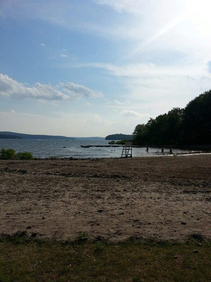 Sandy Shore Beach At Lake Wallenpaupack, 99 Lakeside Rd, Paupack Twp 