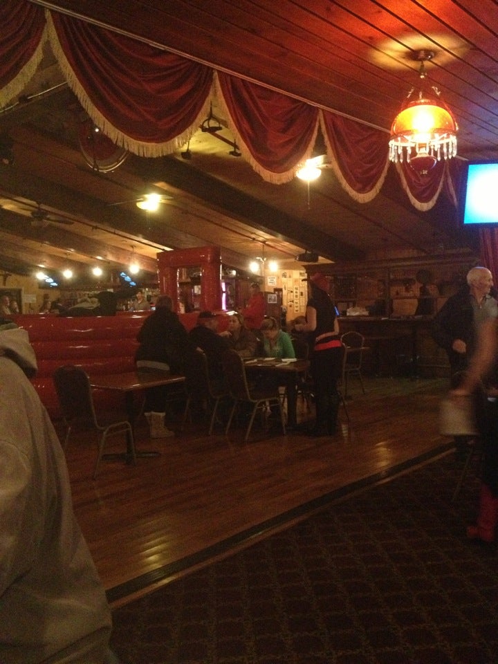 Yucca Valley Art and Retail Auction, 50048 29 Palms Hwy, Morongo Valley