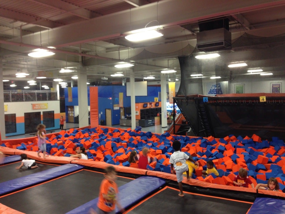 Sky Zone, 122 Mill Rd, Upper Providence Twp, PA, Tourist Attractions