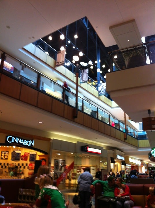 Pandora West County Center Des Peres, 80 W County Ctr, St. Louis, MO, Retail Shops MapQuest