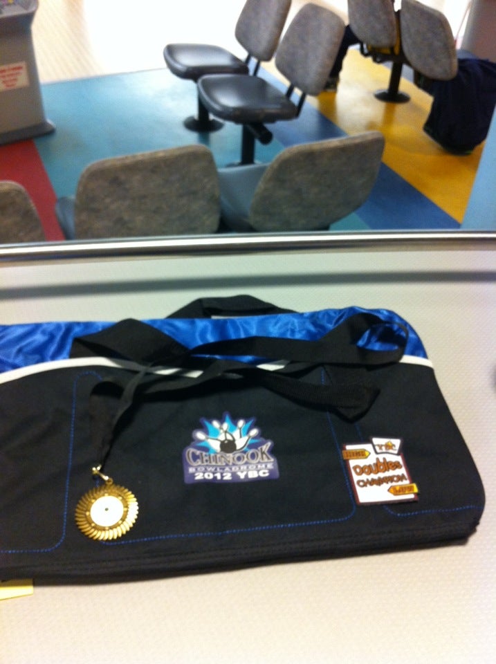 Chinook Bowladrome, 6455 MacLeod Trl SW, Calgary, AB, Bowling Centers