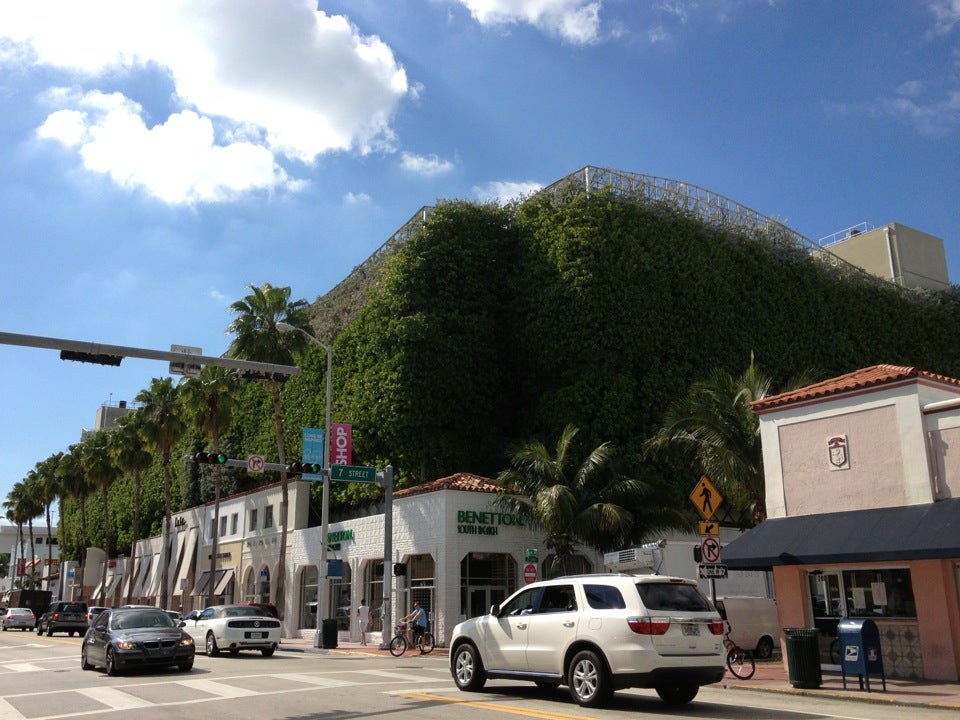 7th Street Parking Garage - Parking in Miami Beach