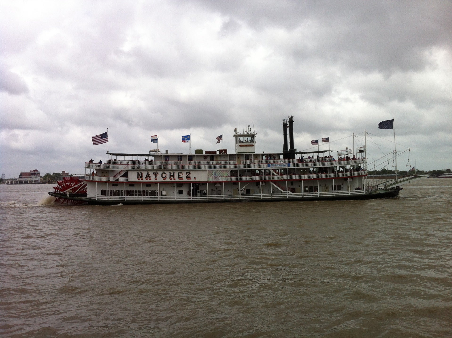 The Mississippi River, New Orleans, LA - MapQuest