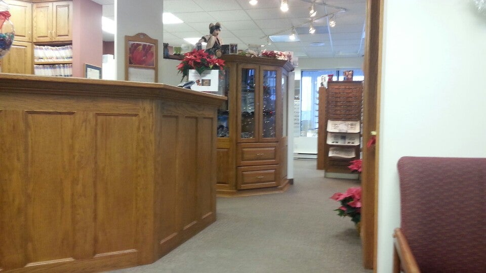 McGugan Optometry Centre