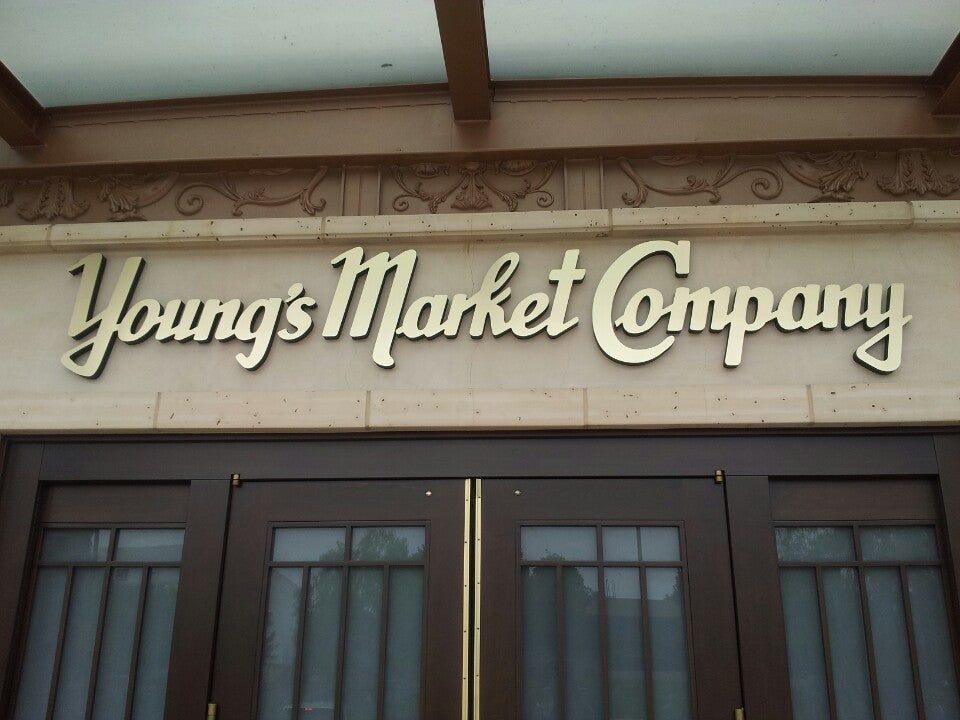Young's Market Company, 14402 Franklin Ave, Tustin, CA, Liquor Stores