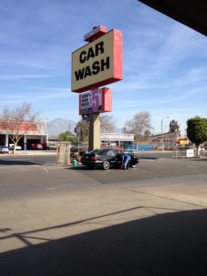 Auto Wash Services in Pomona, CA