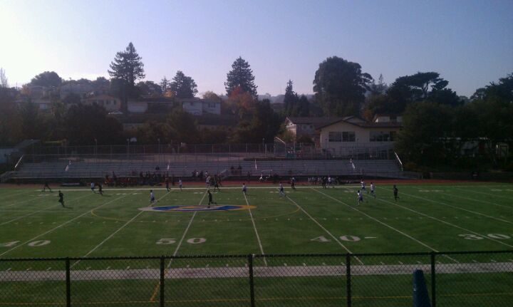 Junípero Serra High School (San Mateo, California) - Wikipedia