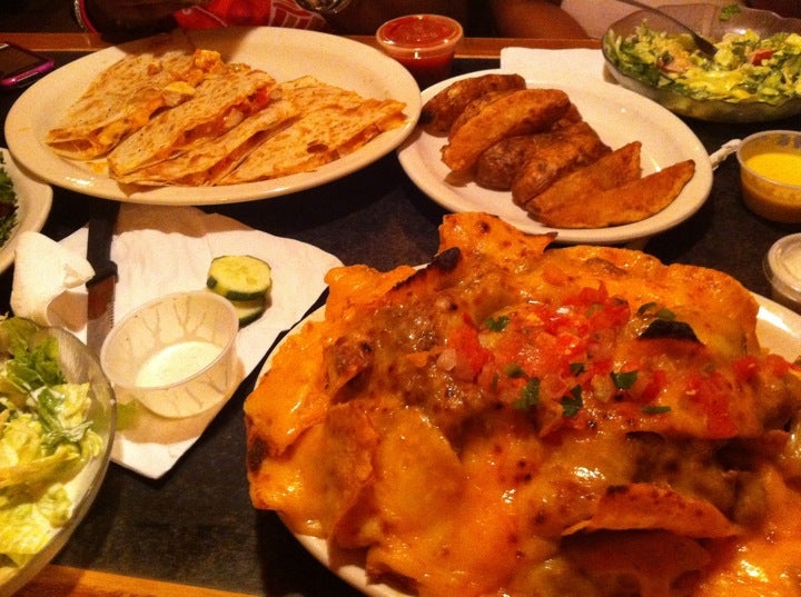 Nikola's Restaurant, 25225 Telegraph Rd, Southfield, MI, Eating places