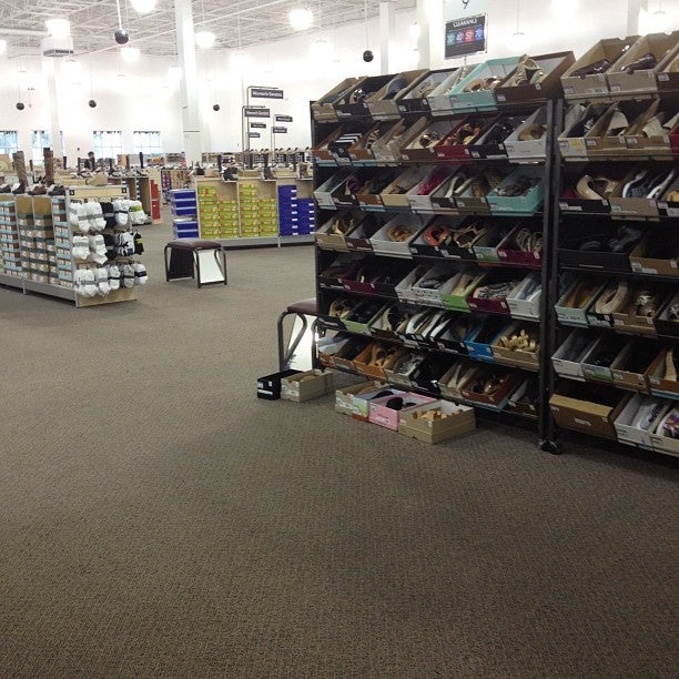 dsw shoes dale mabry