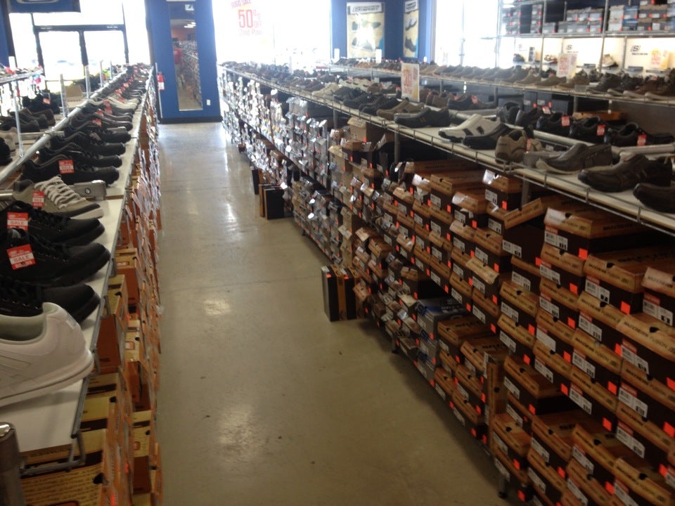 Skechers outlet clearance route 22