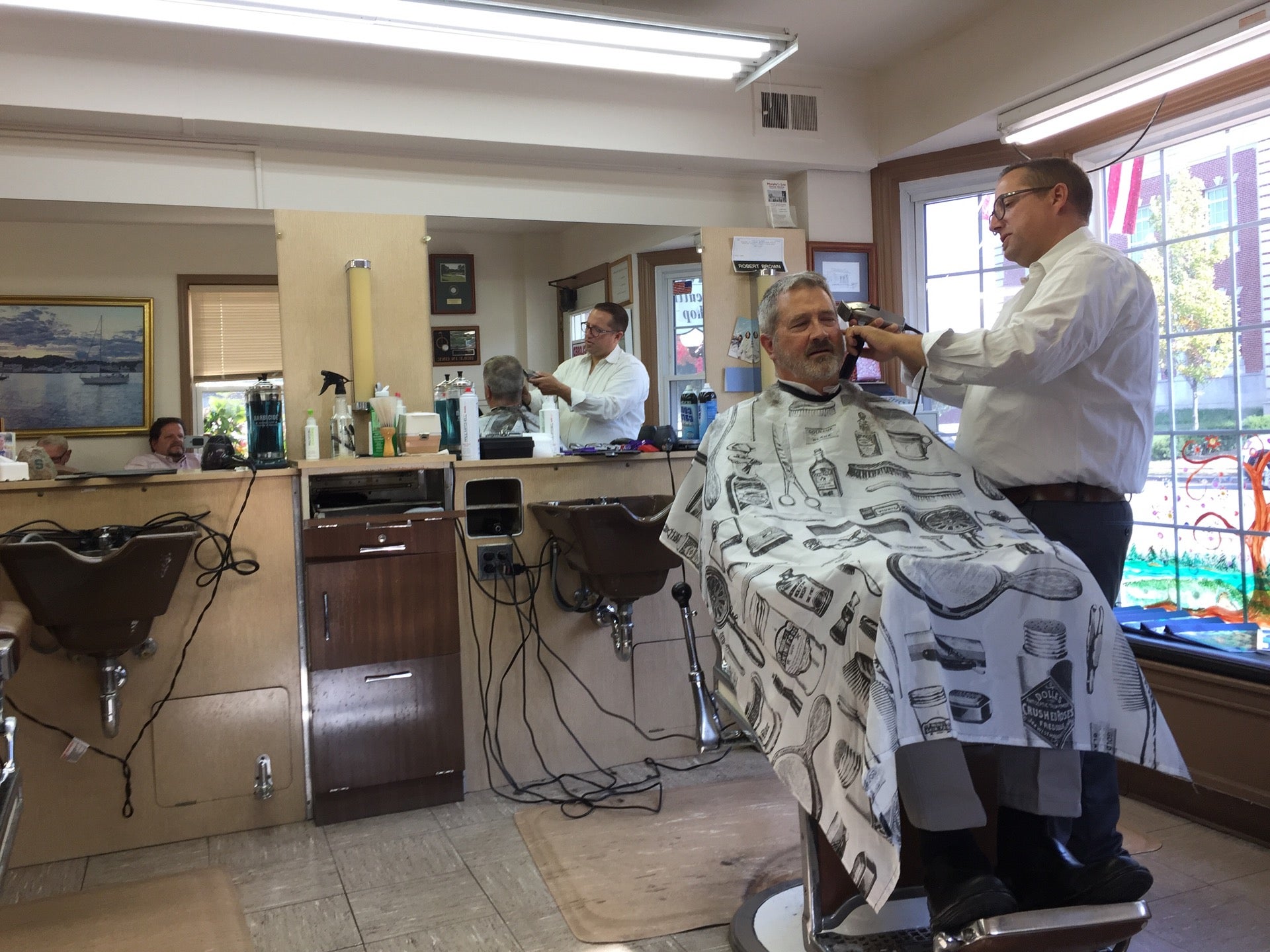 Dave’s Haircutting & Styling