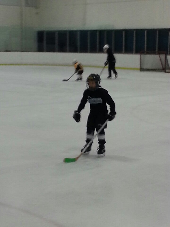 Skate 3 Ice Arena - Tyngsboro, MA