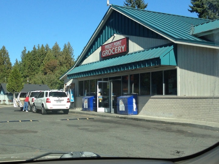 Priest Point Grocery, 129 Marine Dr NE, Marysville, WA, Grocery Stores