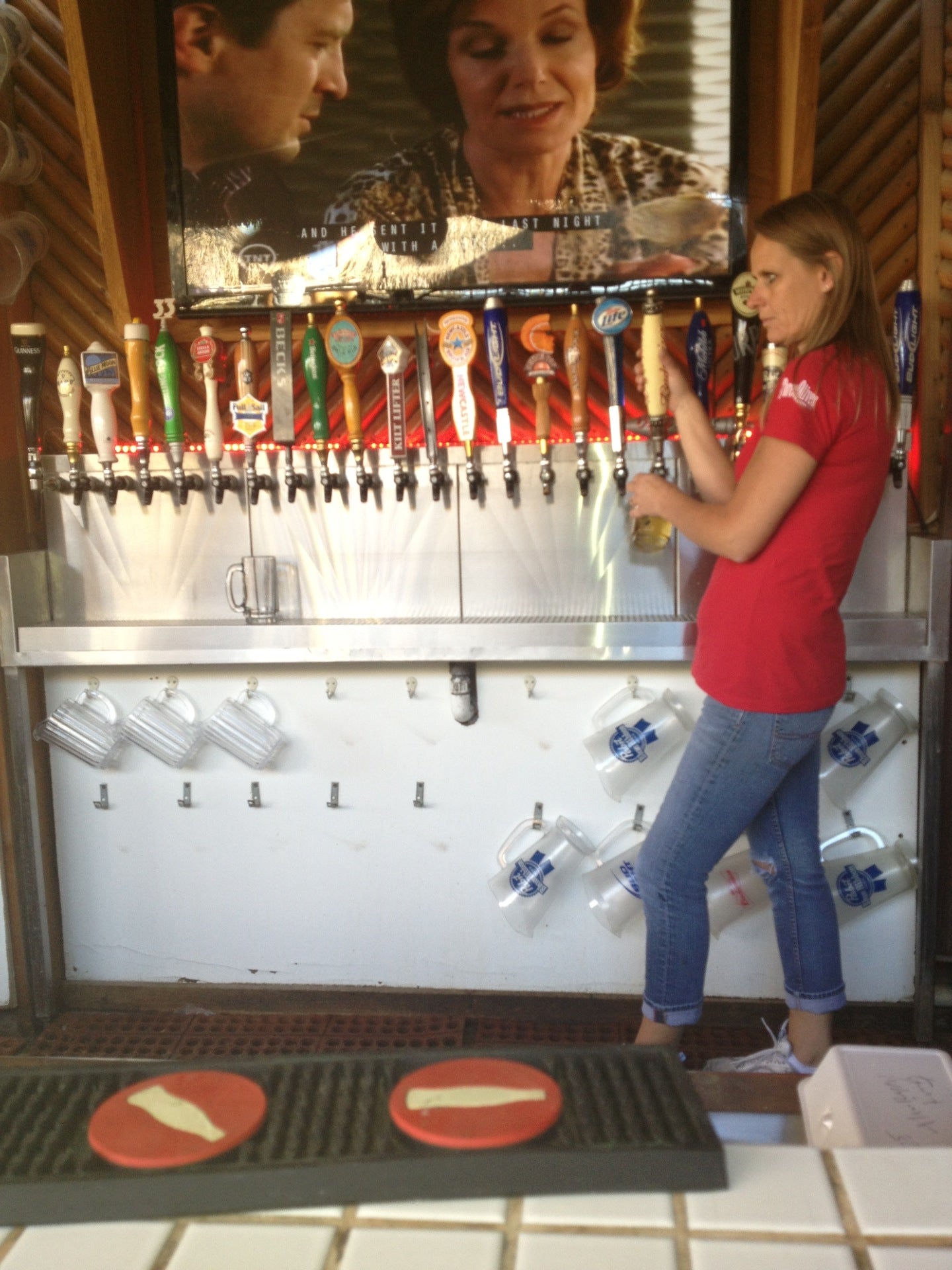 BJ's Cabana & Karaoke Bar, 2122 McCulloch Blvd N, Lake Havasu City, AZ