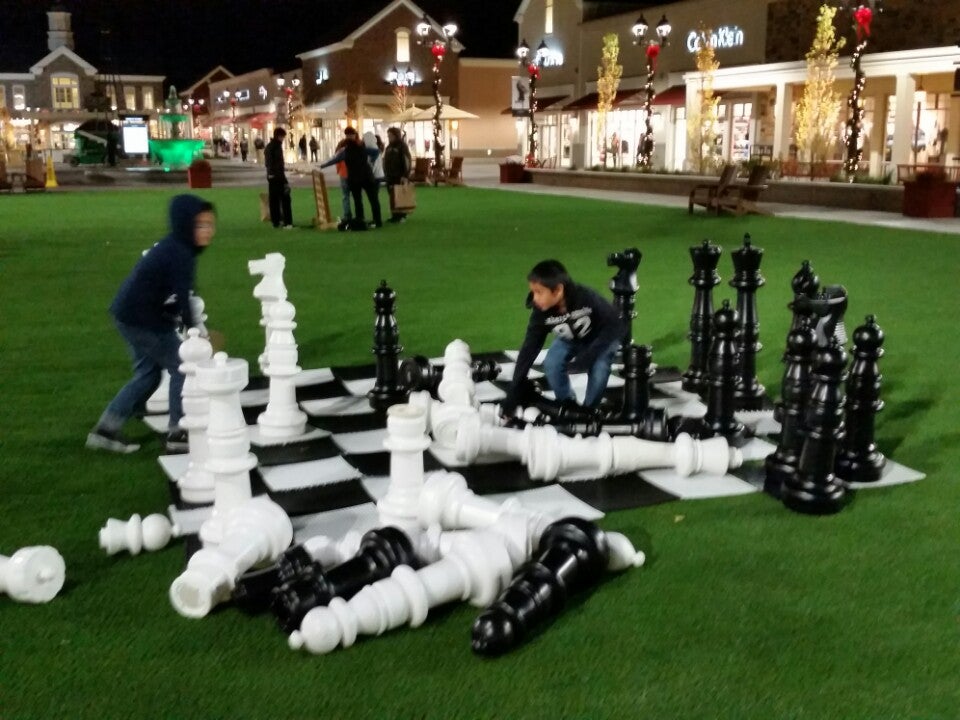 Gloucester Premium Outlets, 100 Premium Outlet Dr, Blackwood, NJ