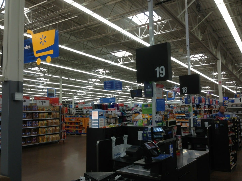 Walmart Supercenter, 11493 N Linden Rd, Vienna Twp, Michigan, Parking