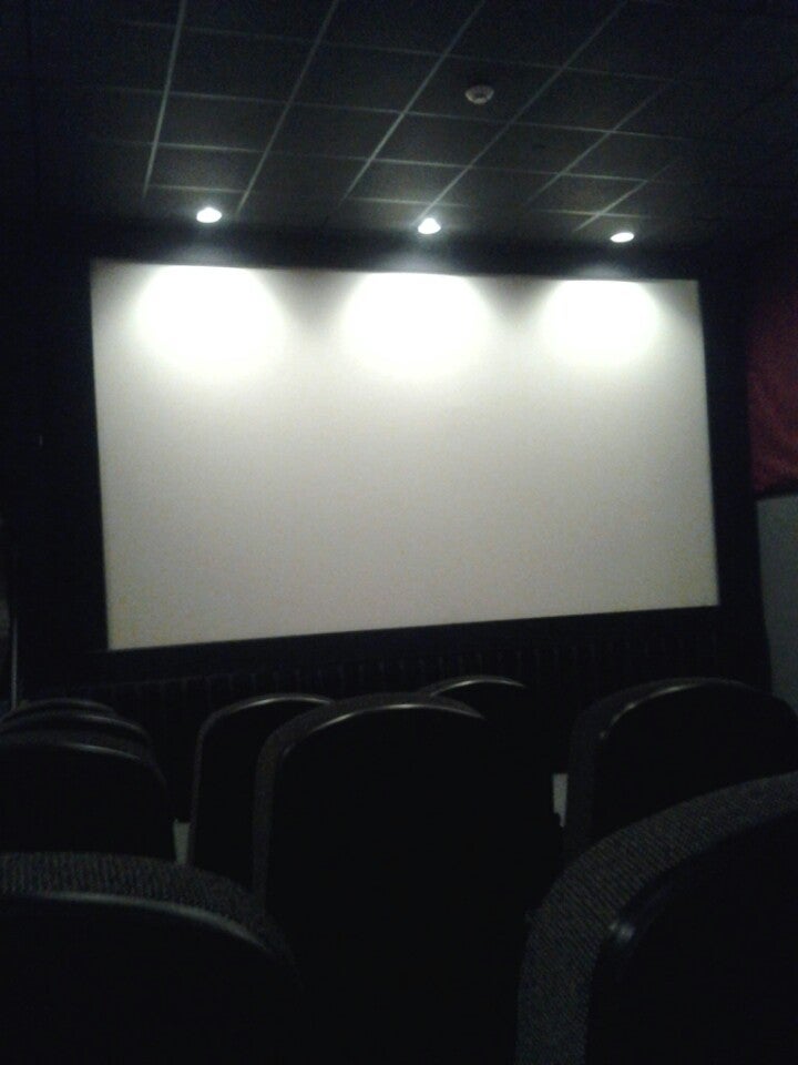 Middletown Cinemas, 128 Dolson Ave, Middletown, NY, Movie Theatres