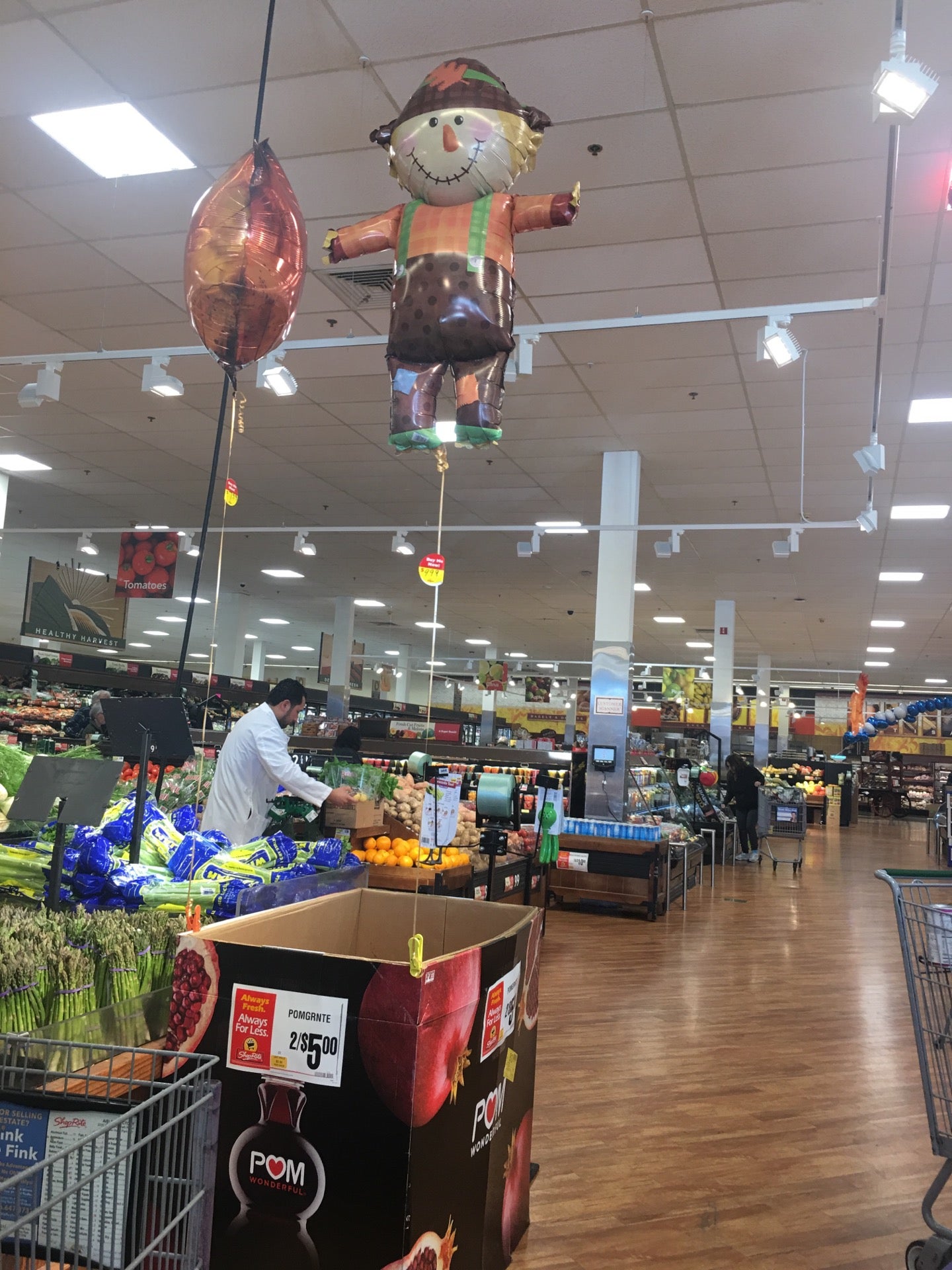 ShopRite of New Hyde Park, 2335 New Hyde Park Rd, New Hyde Park, NY