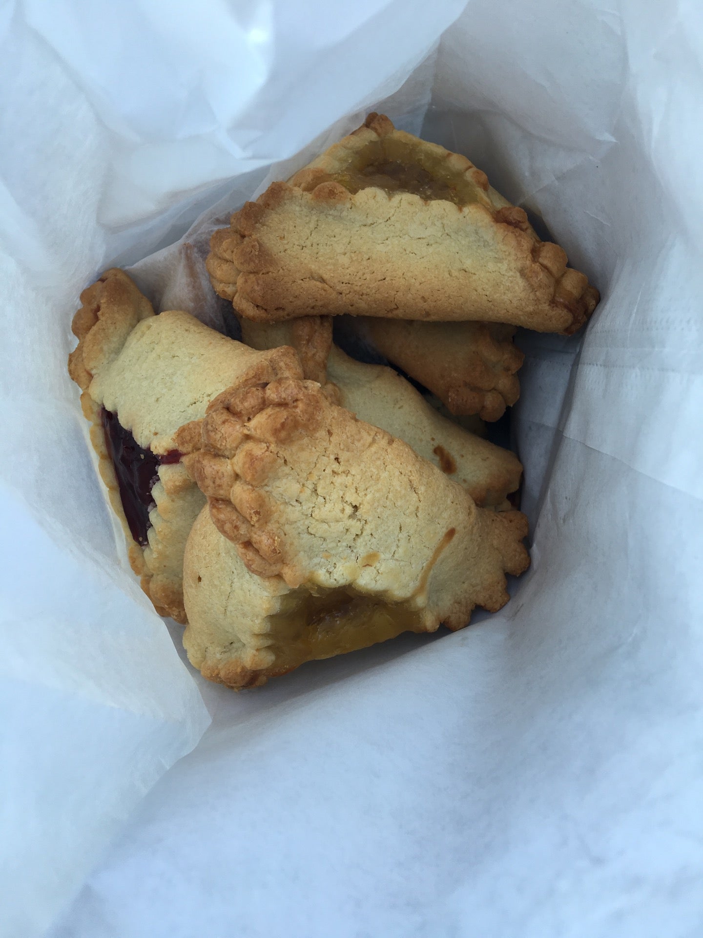 Breads Unlimited, 6914 Arlington Rd, Bethesda, MD, Retail bakeries