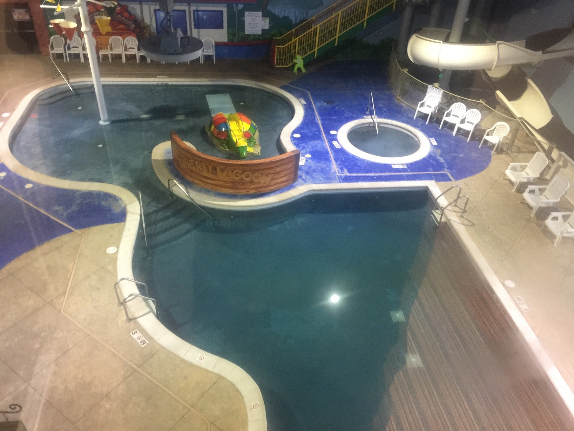 Sleep Inn & Suites Indoor Waterpark, 1840 N Church Rd, Liberty, MO