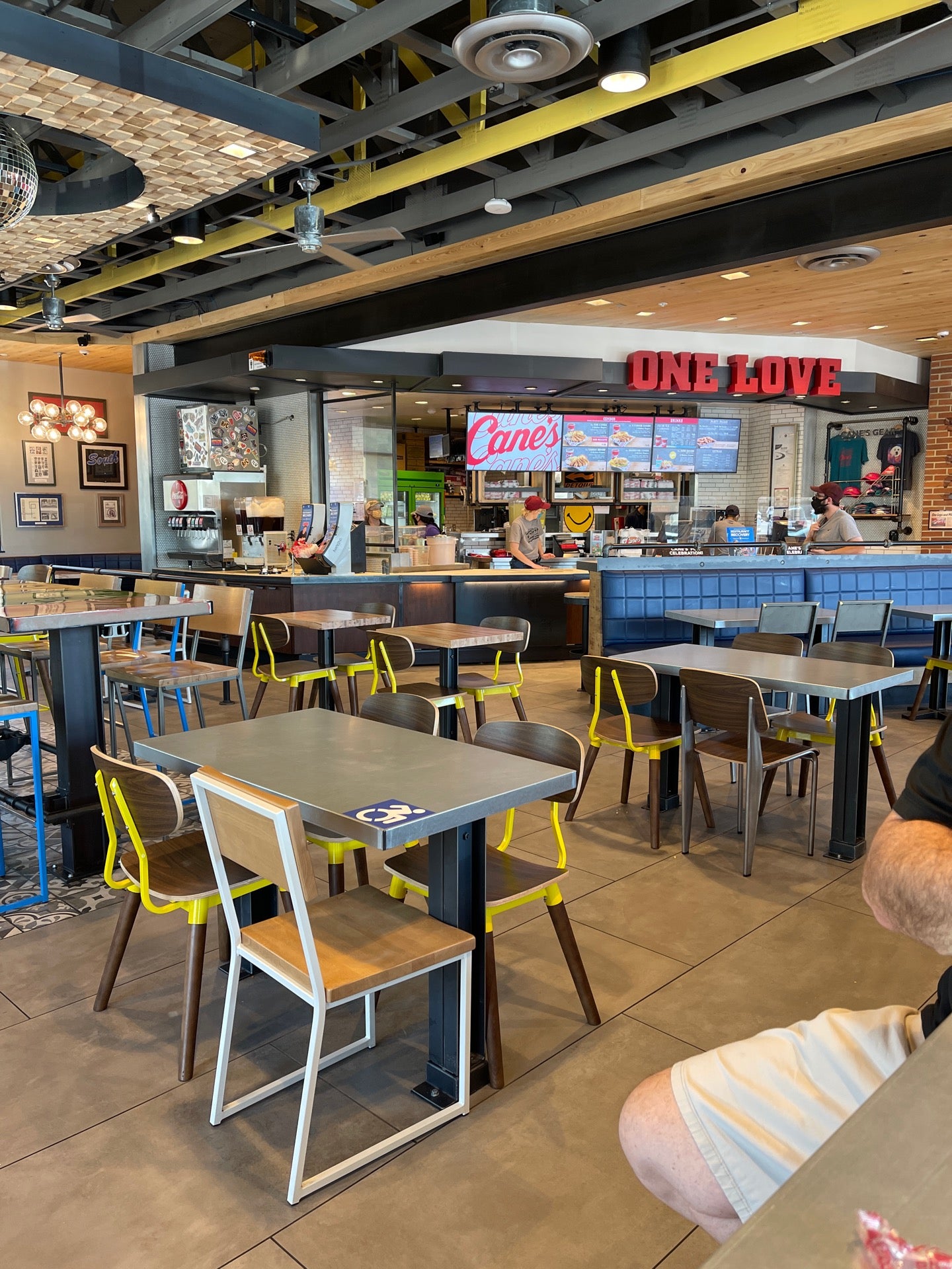 RAISING CANE'S - 16 Photos & 39 Reviews - 2455 E Baseline Rd