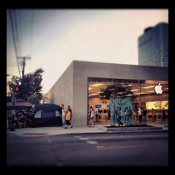 Apple Store-Knox Street - Dallas, Texas