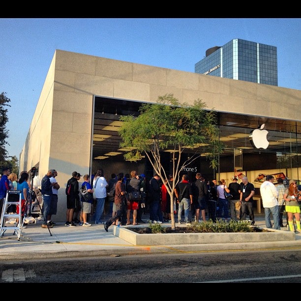 Apple Store-Knox Street - Dallas, Texas