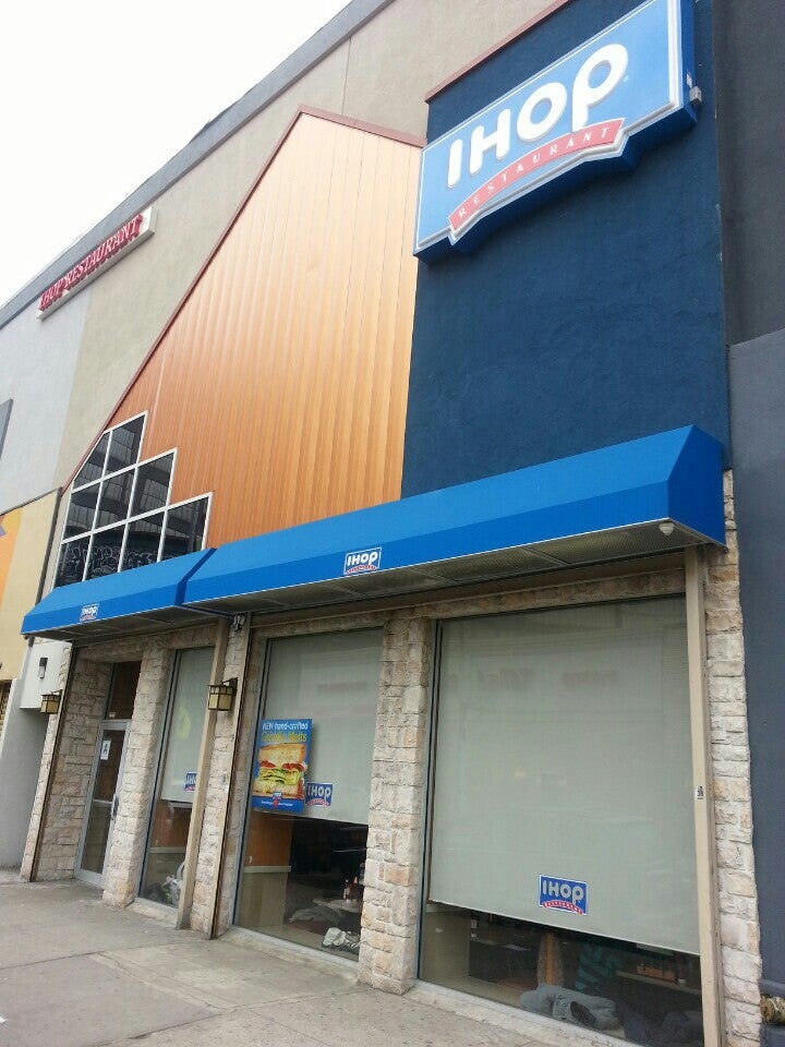 IHOP Brooklyn 785 Flushing Avenue