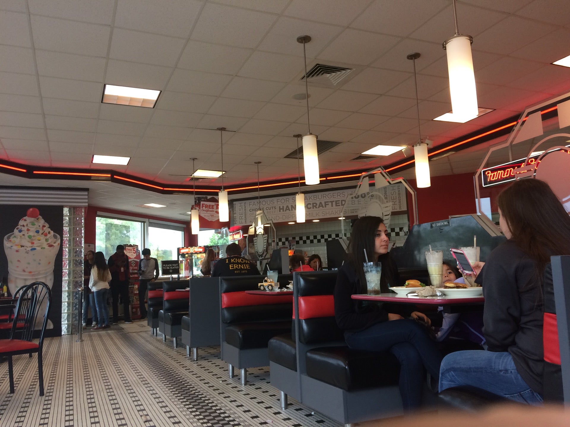 Steak 'n Shake, 290 S Randall Rd, Elgin, IL, Eating places - MapQuest