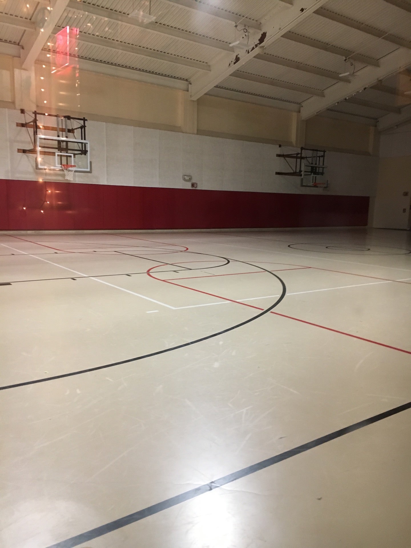 Windsor Locks High School, 58 S Elm St, Windsor Locks, CT, Schools