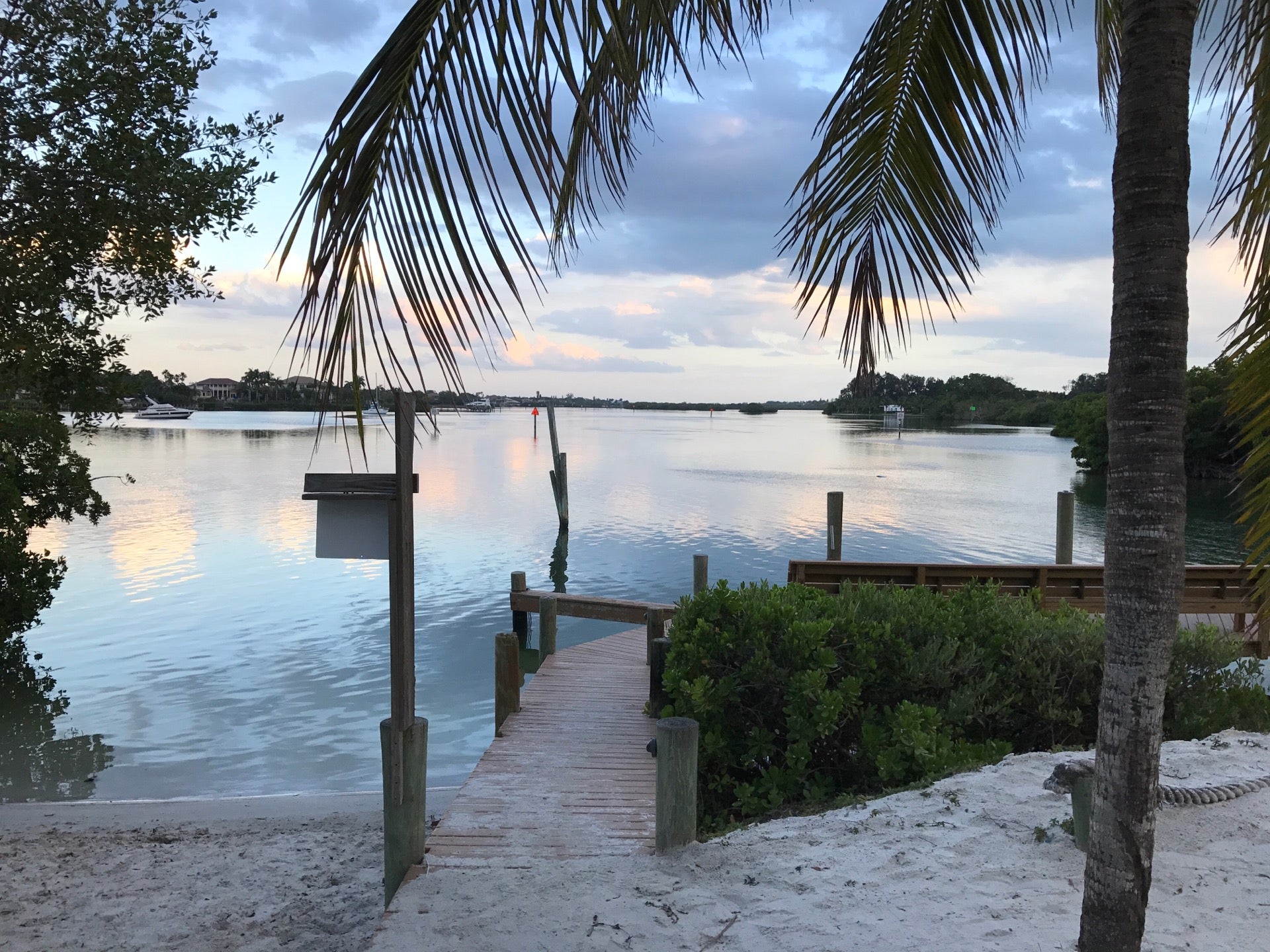 Casey Key Tiki Bar, Osprey, FL, Cocktail Lounges MapQuest