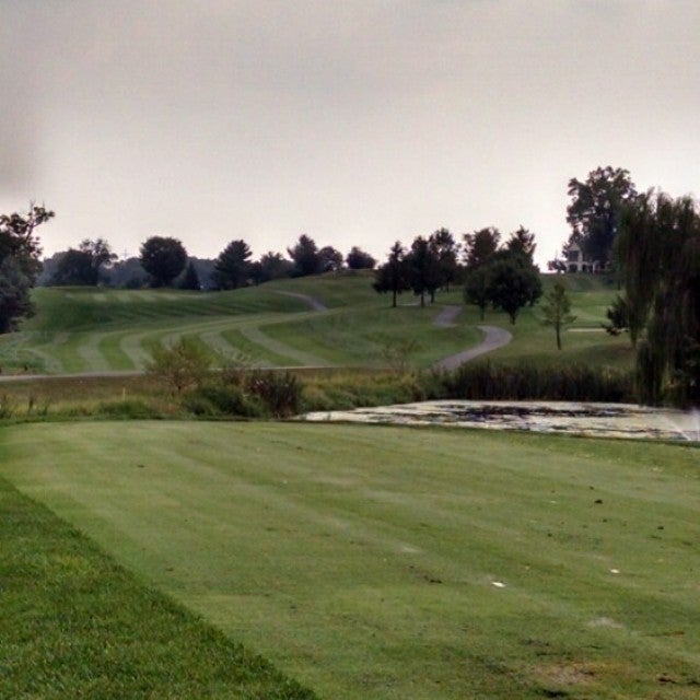 Crossgates Golf Club, 1 Crossland Pass, Millersville, PA, Eating places