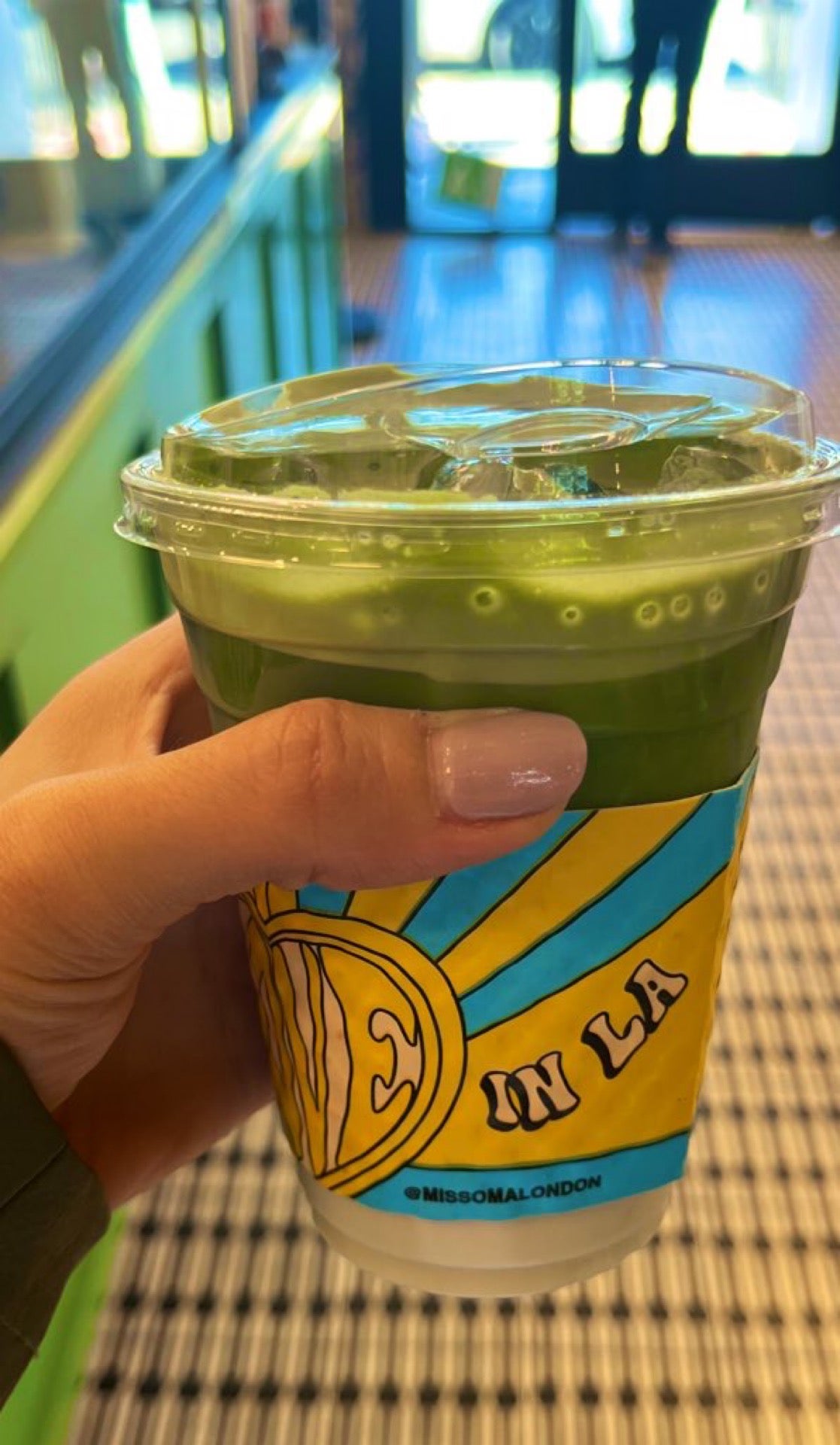 Alfred Coffee Robertson, 320 S Robertson Blvd, Los Angeles, CA, Coffee