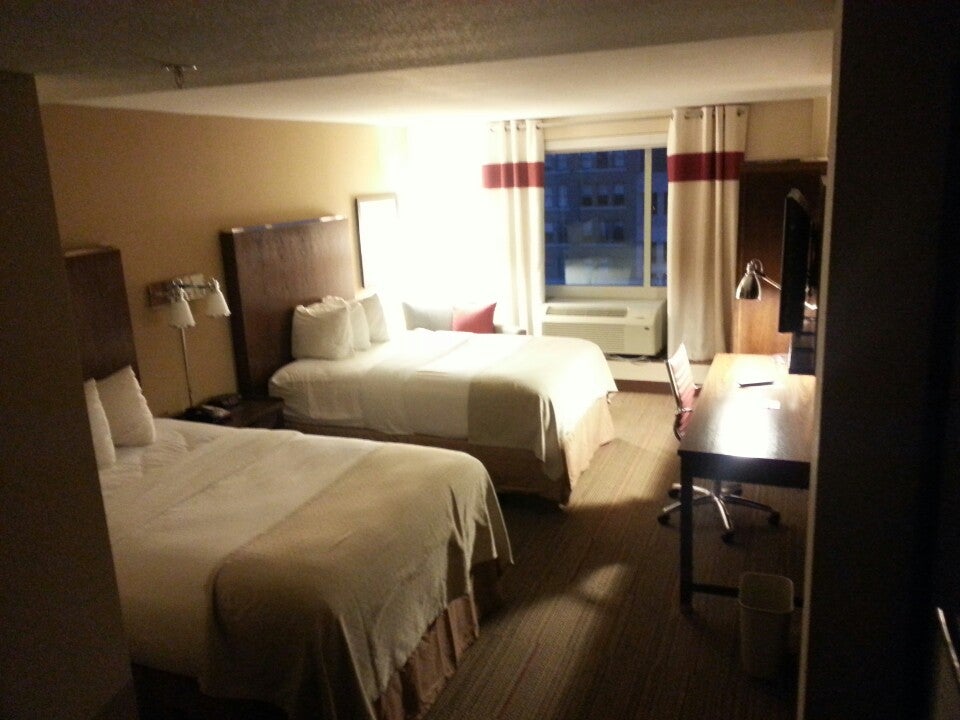 Westmoreland Apartments, 1607 Bigley Ave, Charleston, WV, Hotels