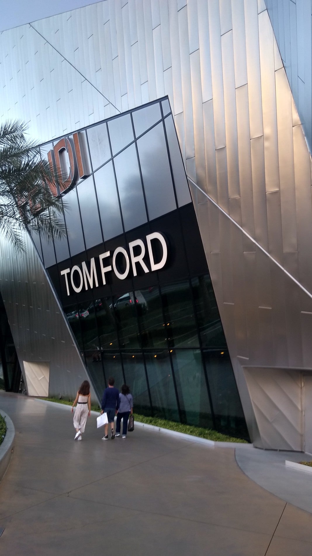 Tom Ford, 3720 S Las Vegas Blvd, Las Vegas, NV, Men's Apparel - MapQuest