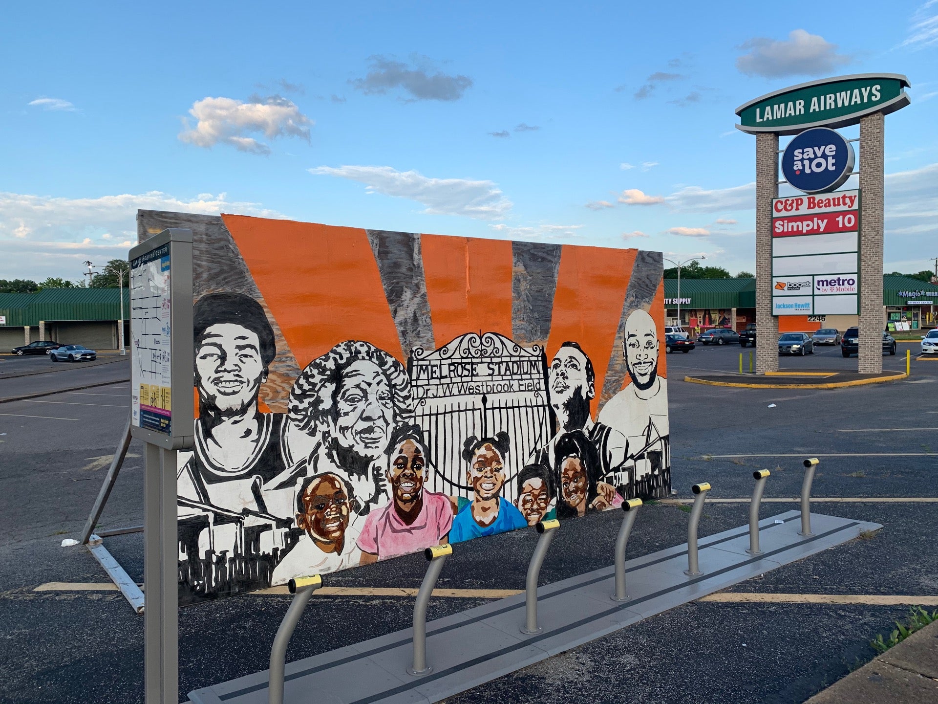 Lamar-Airways Shopping Center