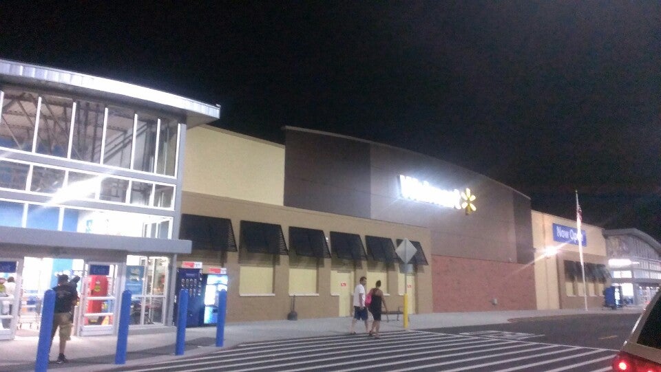 Walmart Supercenter, 5935 Memorial Dr, Stone Mountain, GA, Bakeries -  MapQuest